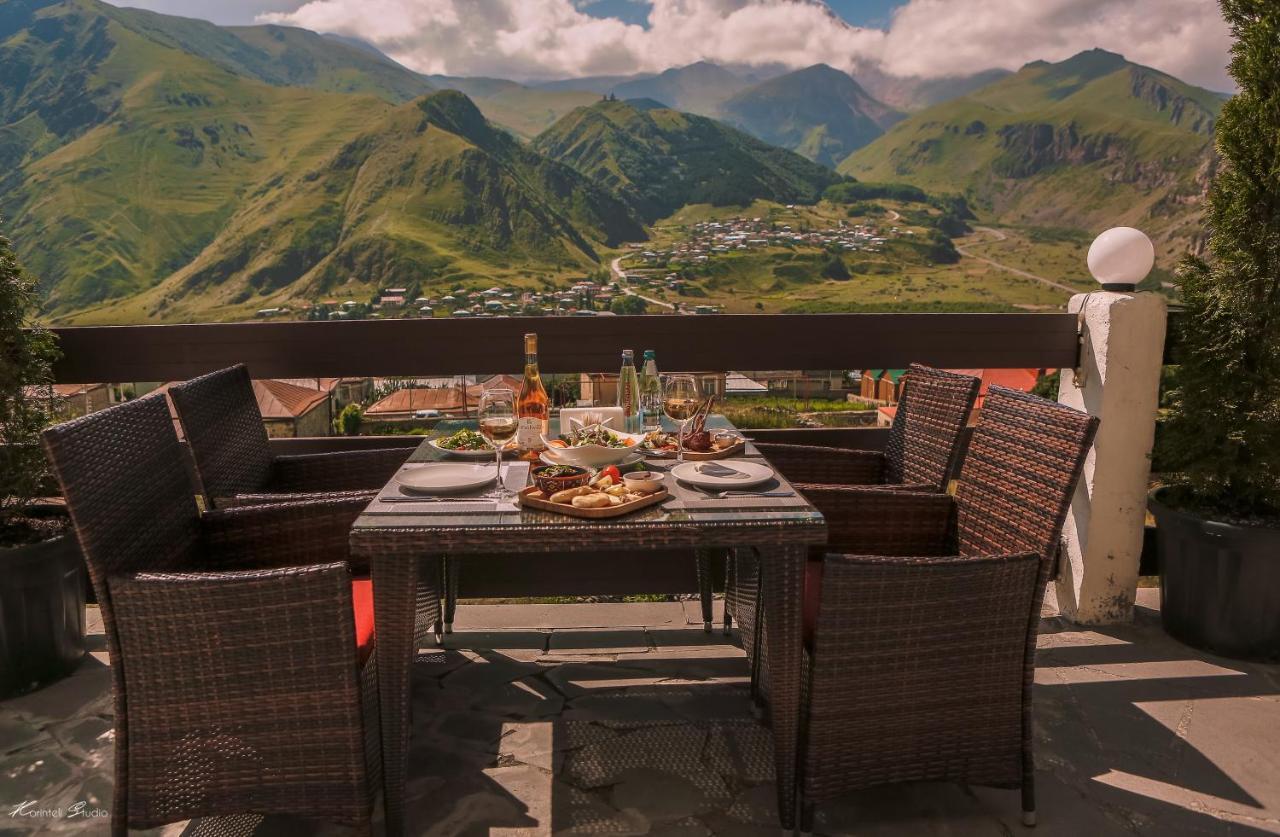 Alpine Lounge Kazbegi Hotel Exterior photo