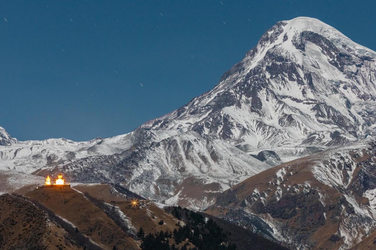 Alpine Lounge Kazbegi Hotel Exterior photo