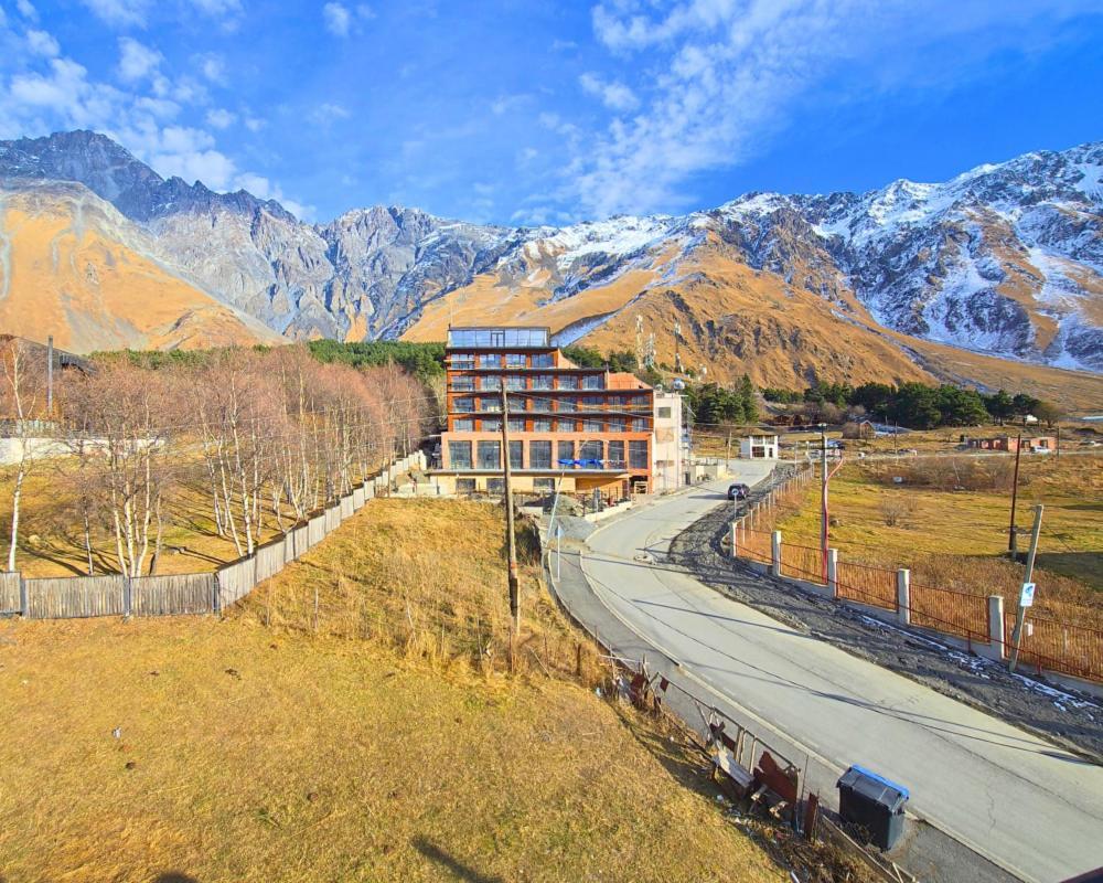 Alpine Lounge Kazbegi Hotel Room photo