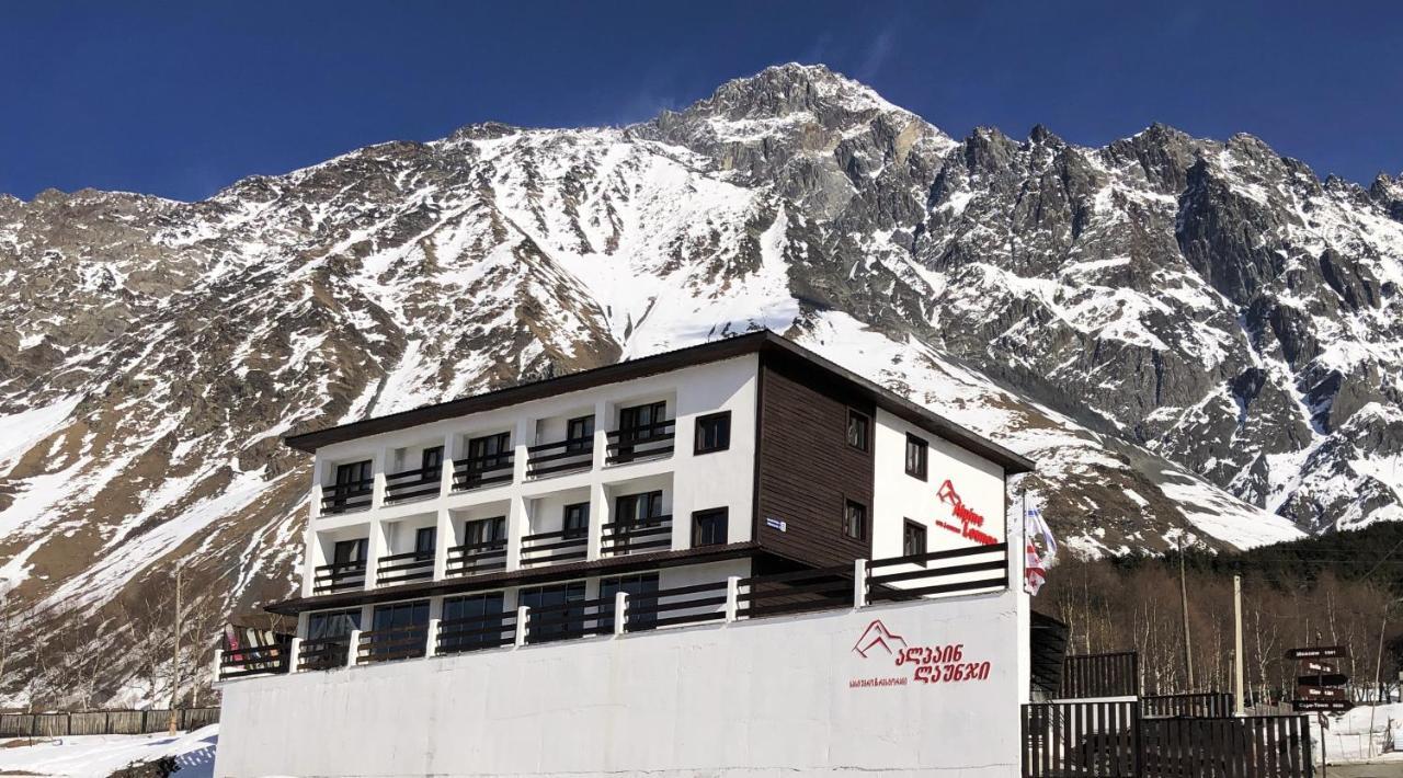 Alpine Lounge Kazbegi Hotel Exterior photo